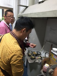 带领长春李总和信阳彭总参观公司 2 微信图片 20171116121701 e1510805849152 点点当